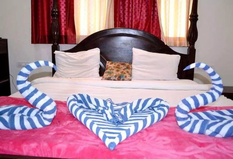 Rudraksh Hotel & Restaurant