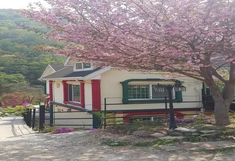 Gapyeong Aritaun Pension
