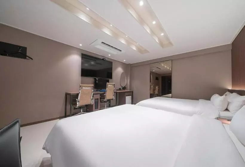 From H About Hotel Chunju