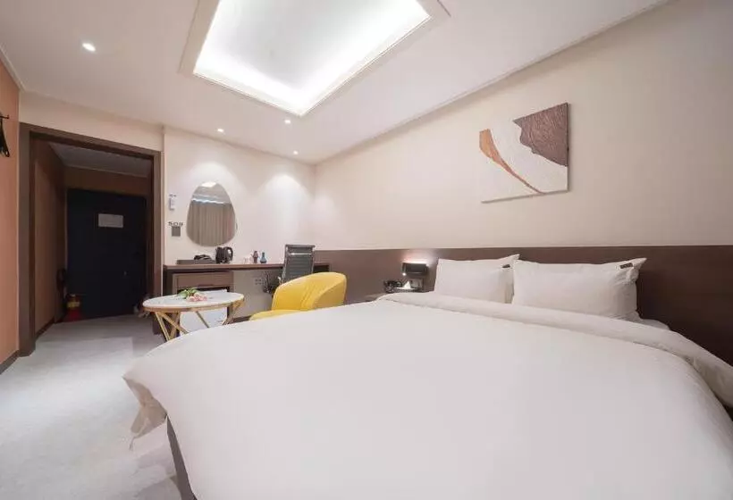 From H About Hotel Chunju