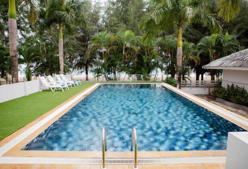 בית מלון כפרי Laemsing Natural Beach Resort