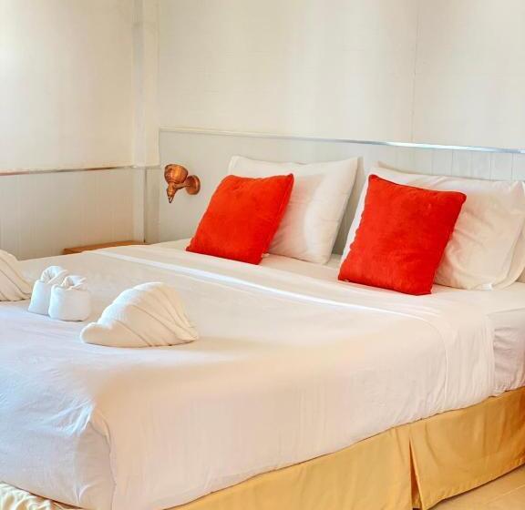 בית מלון כפרי Laemsing Natural Beach Resort