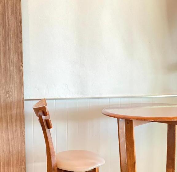 בית מלון כפרי Laemsing Natural Beach Resort