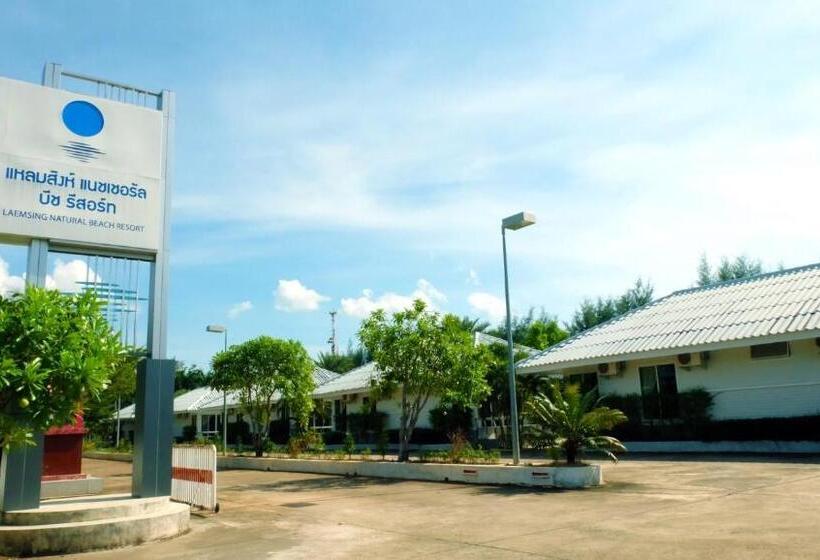 בית מלון כפרי Laemsing Natural Beach Resort