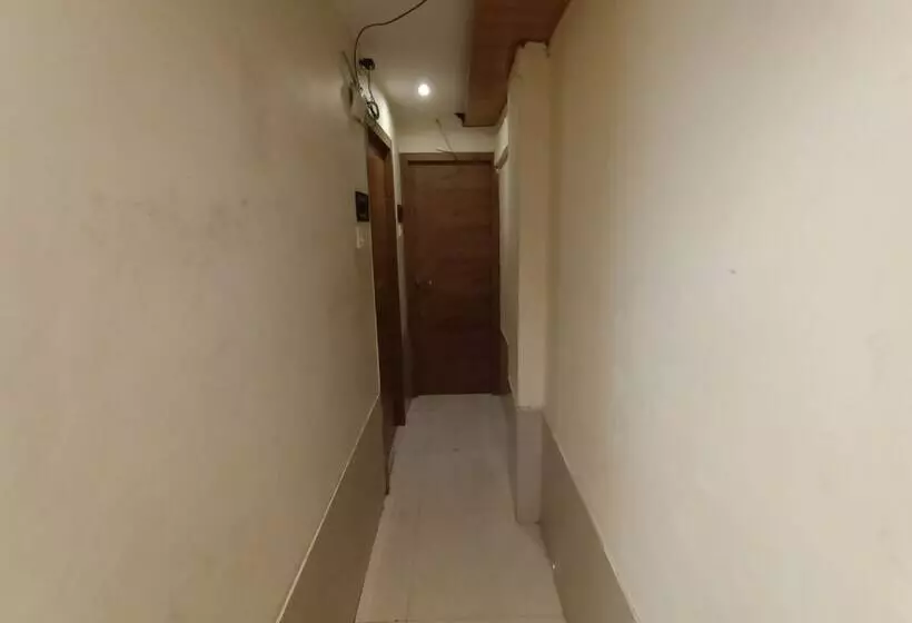 هتل Regal Inn