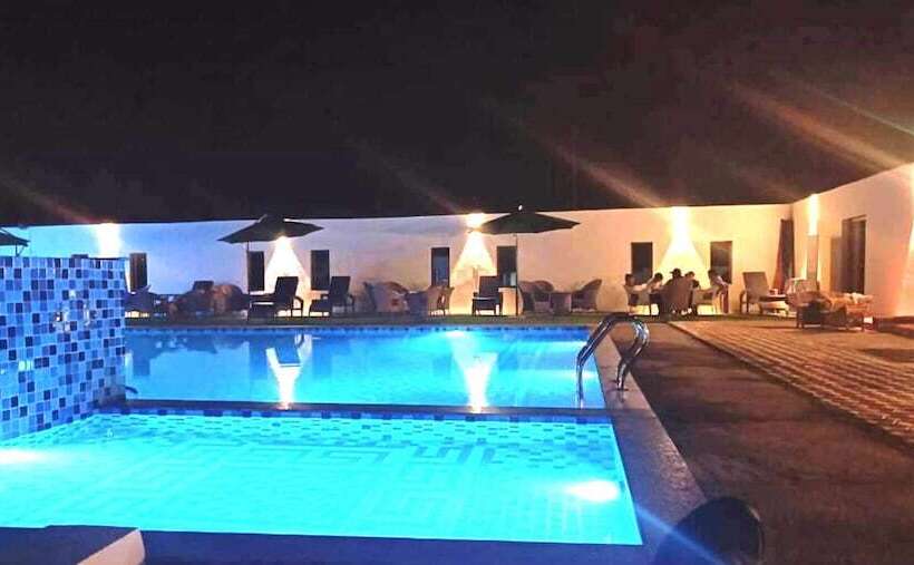 Отель The Fortune Resort