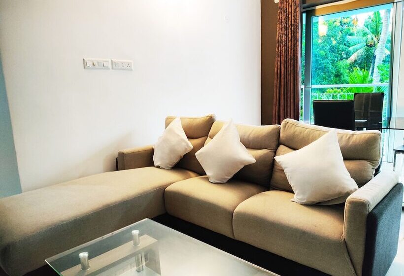 فندق Transit Suites By Grandwest