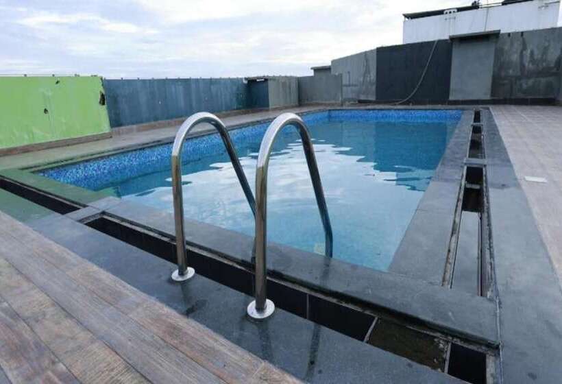 فندق Transit Suites By Grandwest