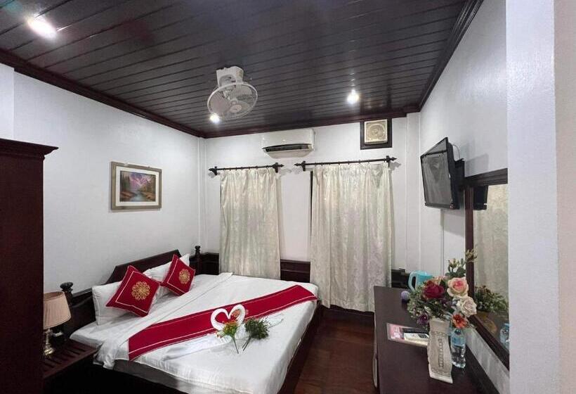 ホテル Villa Vieng Sa Vanh