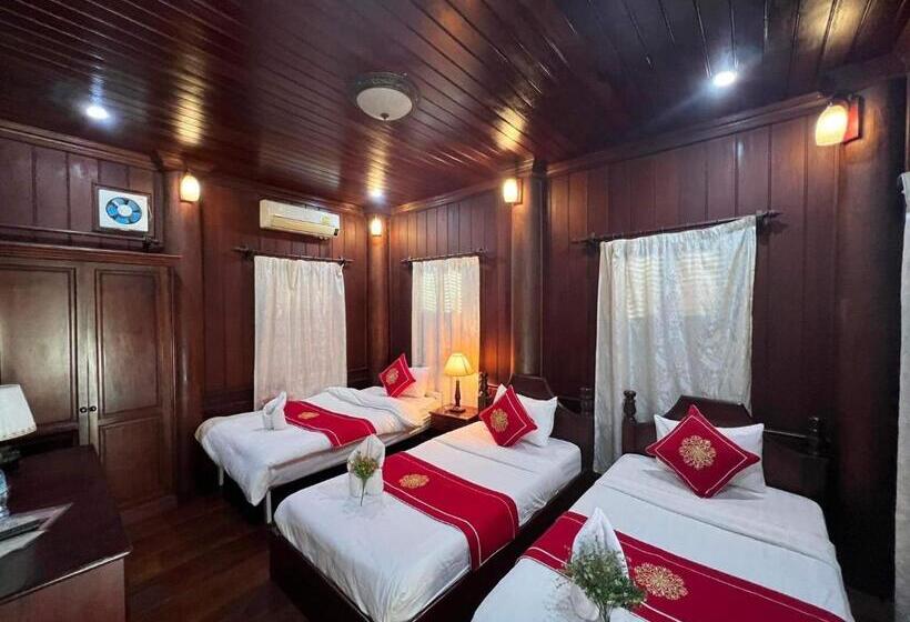 ホテル Villa Vieng Sa Vanh