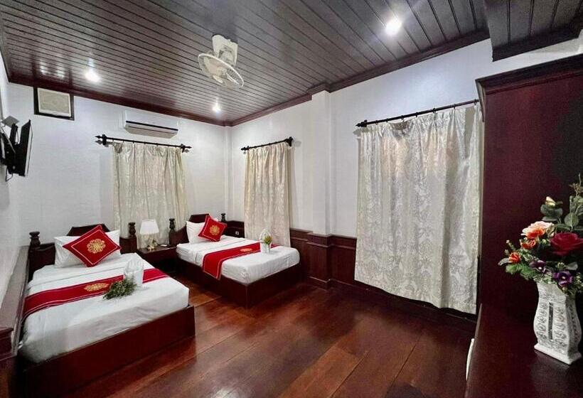 ホテル Villa Vieng Sa Vanh