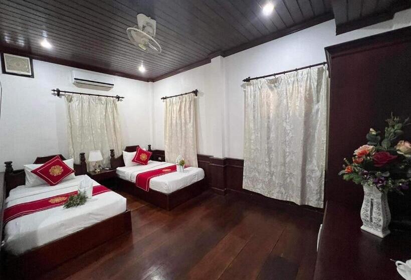 ホテル Villa Vieng Sa Vanh