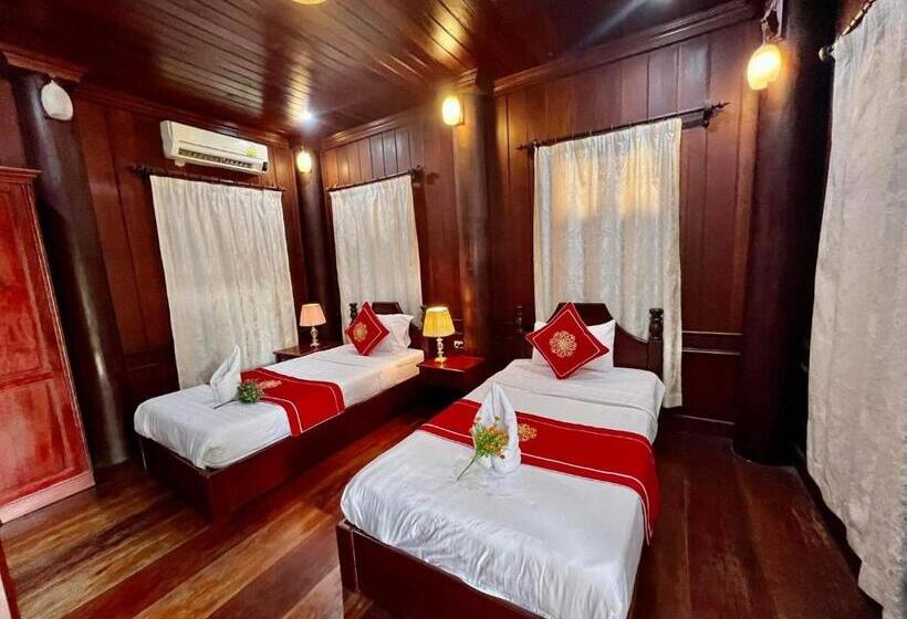 ホテル Villa Vieng Sa Vanh