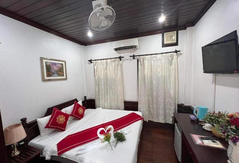 ホテル Villa Vieng Sa Vanh