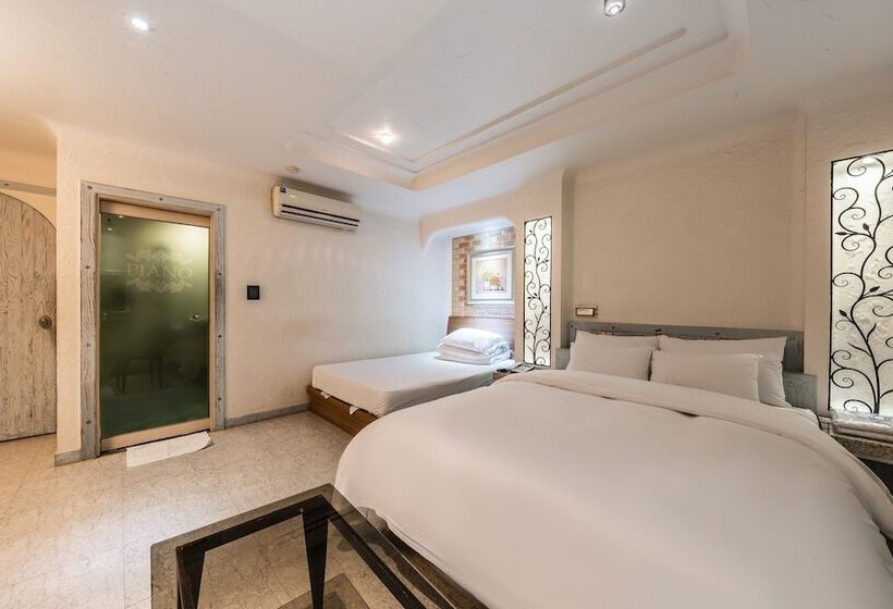 Motel Ansan Piano