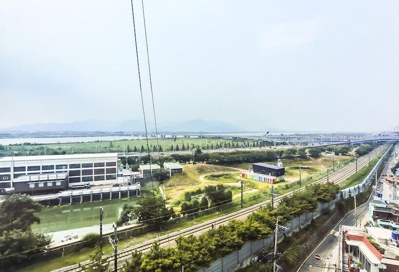 مُتل Busan Deokcheon Au