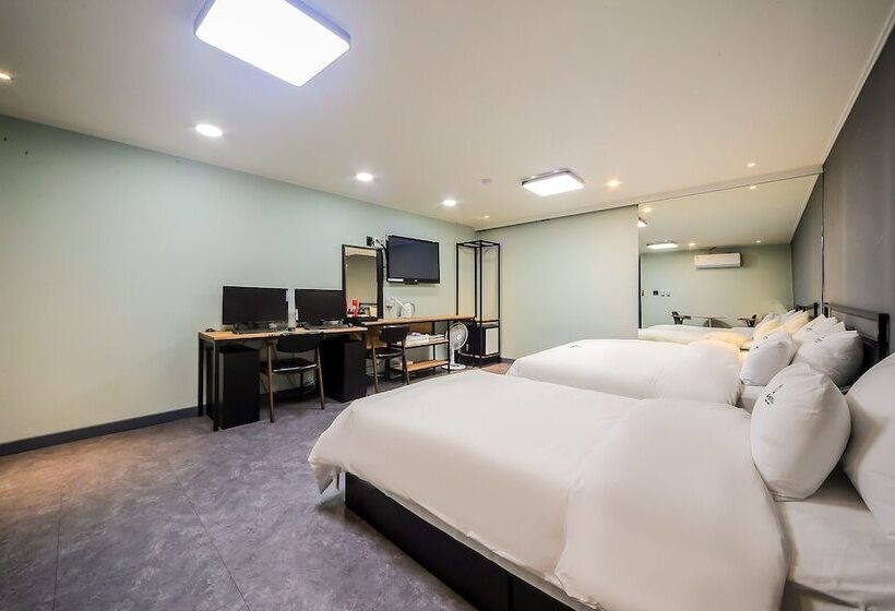 مُتل Busan Deokcheon Au