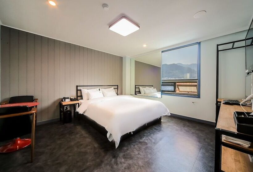 مُتل Busan Deokcheon Au