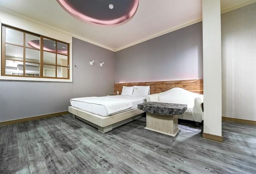 Motel Daegu Dongcheondong New Opera
