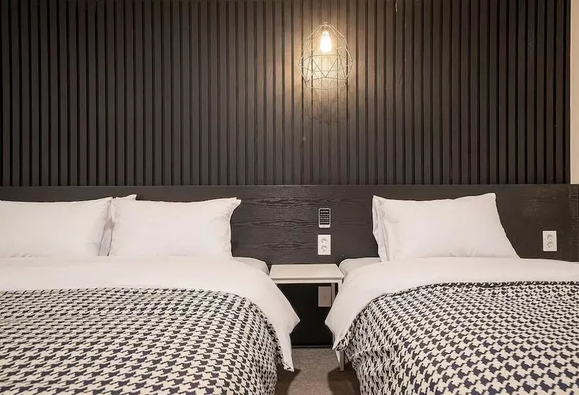 モーテル Suwon Guundong Hotel And