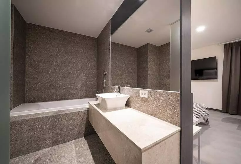 モーテル Suwon Guundong Hotel And