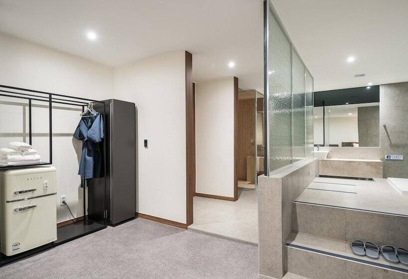 מוטל Suwon Guundong Hotel And