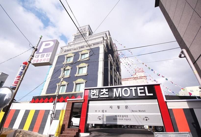 汽车旅馆  Yangsan Bukbudong Benz