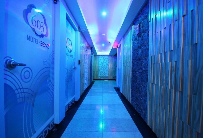 汽车旅馆  Yangsan Bukbudong Benz