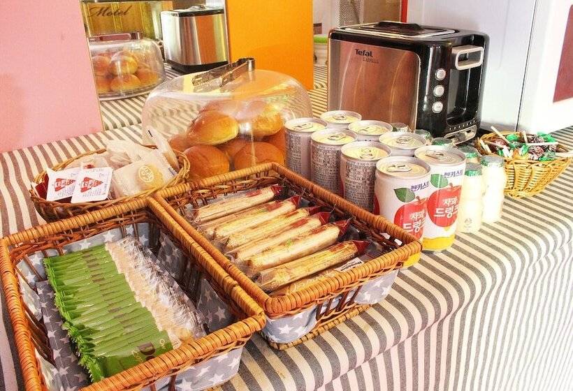 汽车旅馆  Yangsan Bukbudong Benz