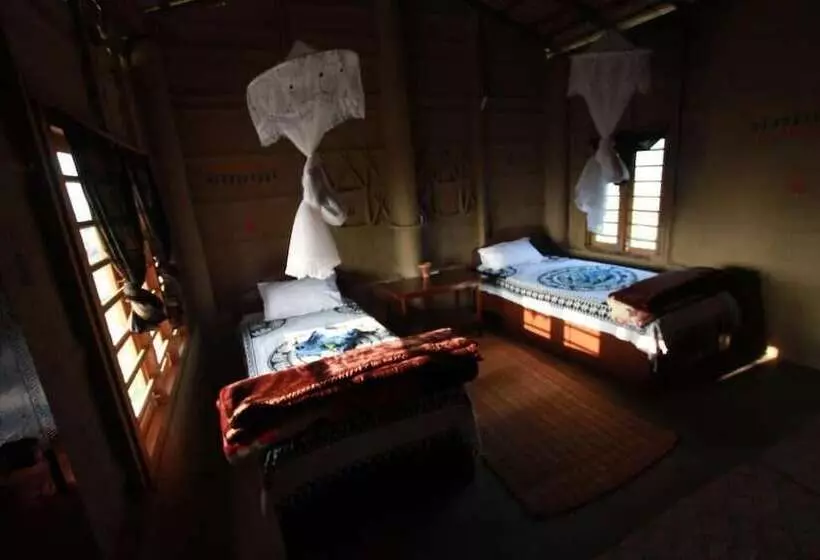 پانسیون Barauli Community Homestay