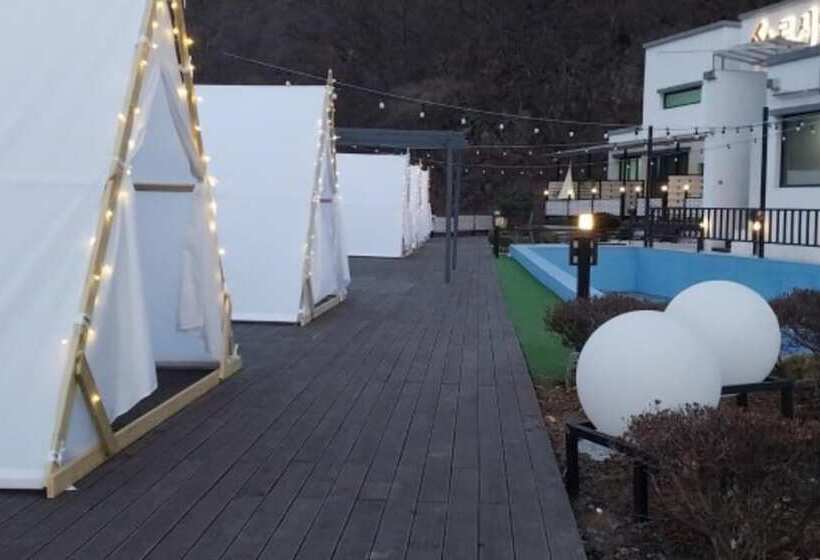 Pensão Gapyeong Leciel Pool Villa