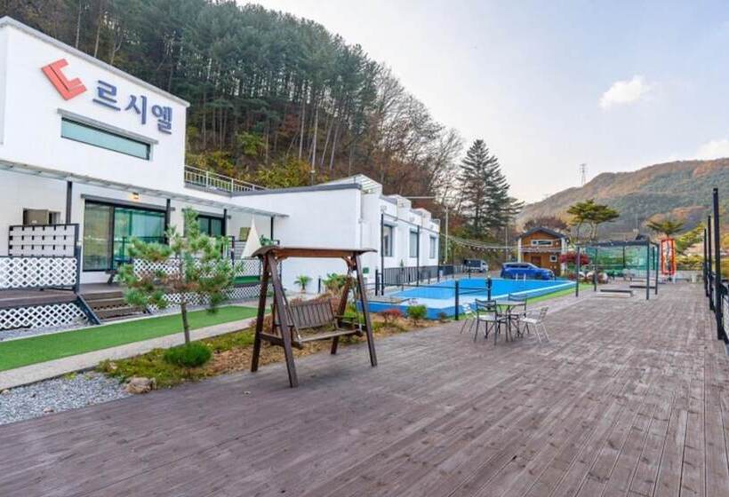 Pensão Gapyeong Leciel Pool Villa