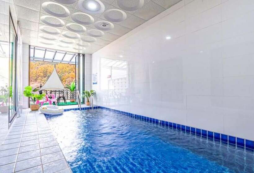 Pensão Gapyeong Leciel Pool Villa