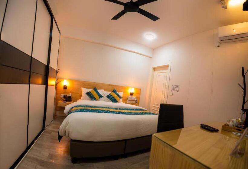 پانسیون Tourist Inn Grand