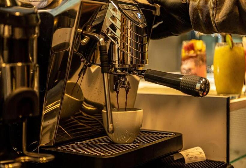 پانسیون Tourist Inn Grand