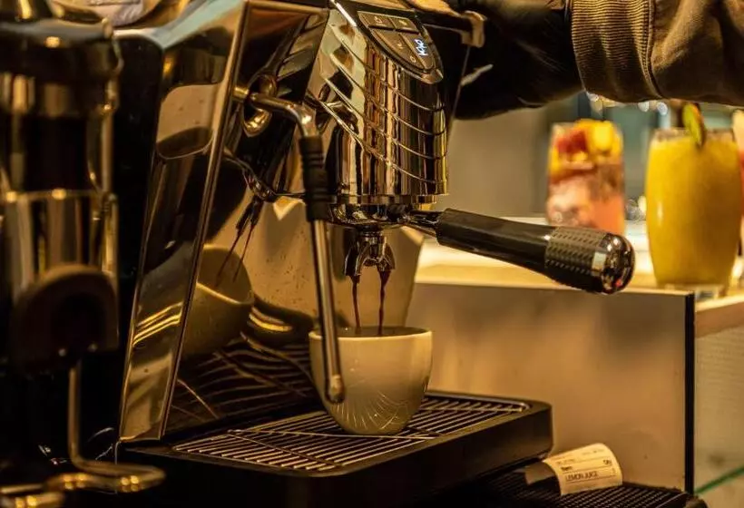 پانسیون Tourist Inn Grand