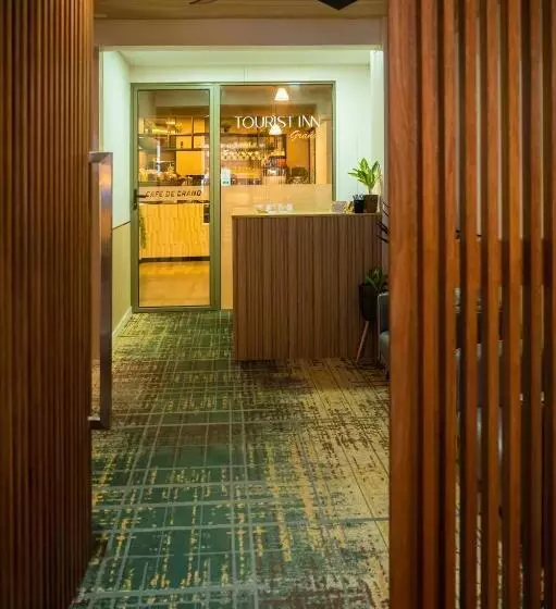 پانسیون Tourist Inn Grand