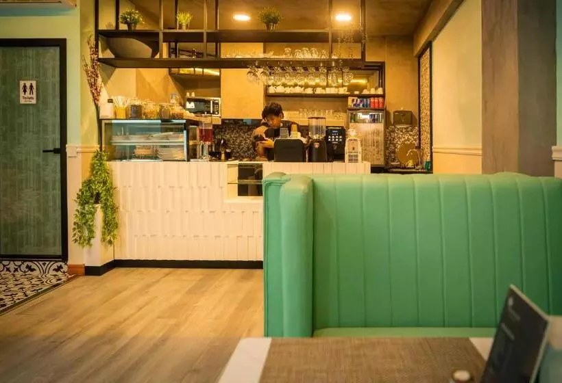 پانسیون Tourist Inn Grand