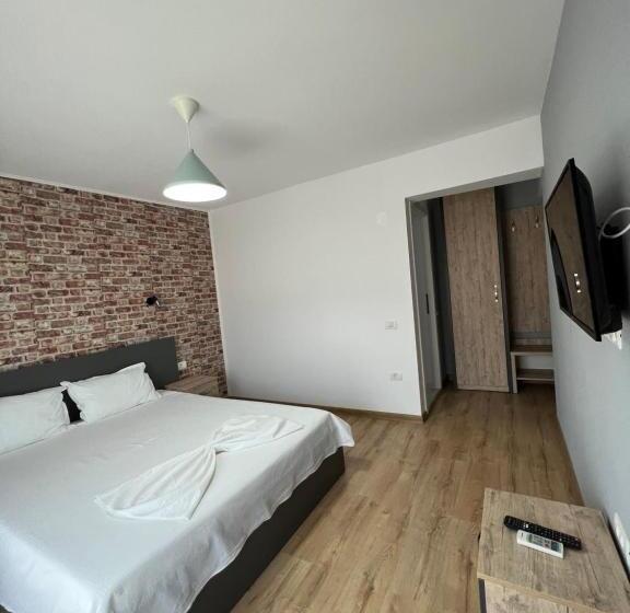 بنسيون Vila Maxim