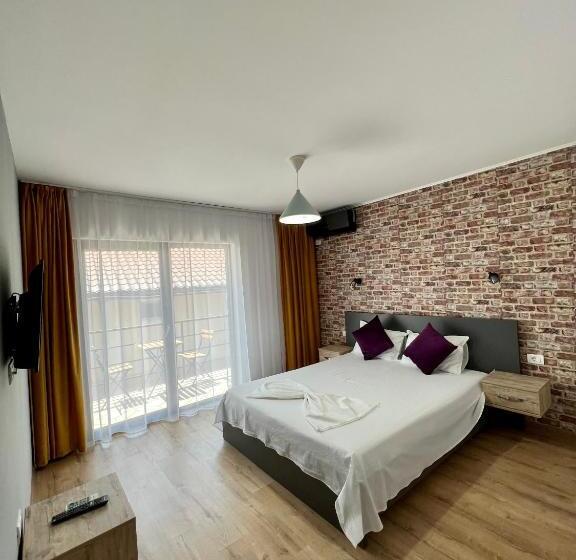 بنسيون Vila Maxim