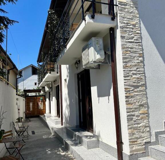 بنسيون Vila Maxim