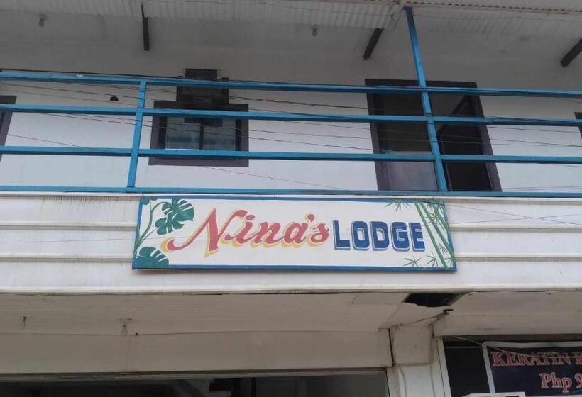 Retkeilymaja Nina S Lodge