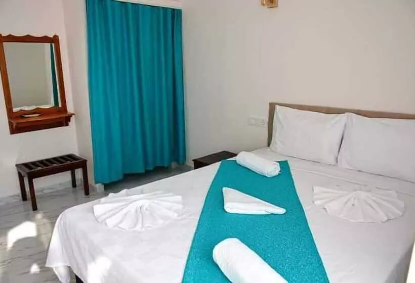 ベッドアンドブレックファースト Akhan Otel Didim