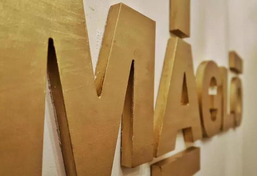تختخواب و صبحانه Maglo Station