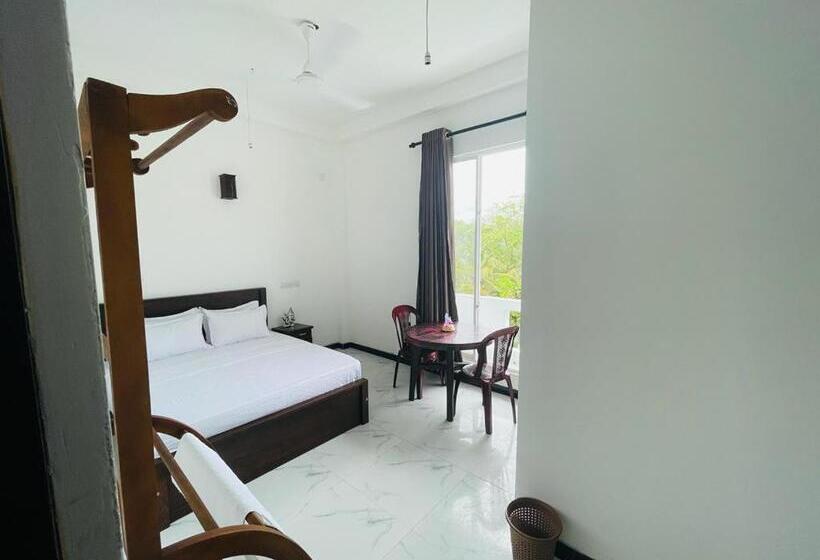 فندق Blue Waves Ocean Mirissa