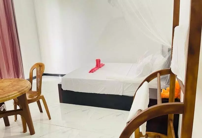 Hotelli Blue Waves Ocean Mirissa