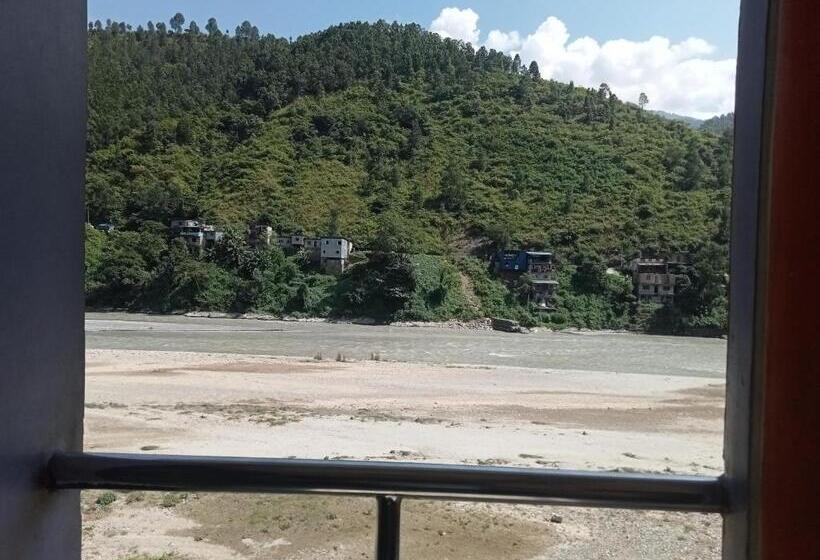 هتل Dolalghat Beach