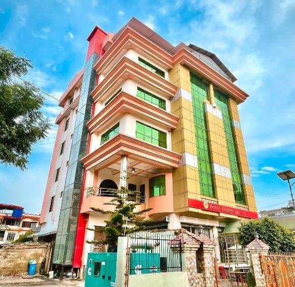 هتل Everest Inn Pvt. Ltd