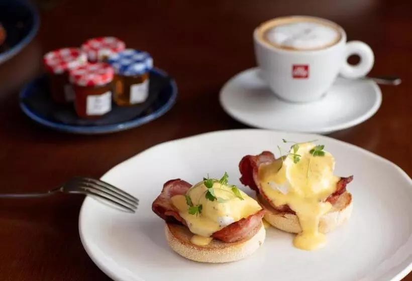 Hotelli The Whittling House