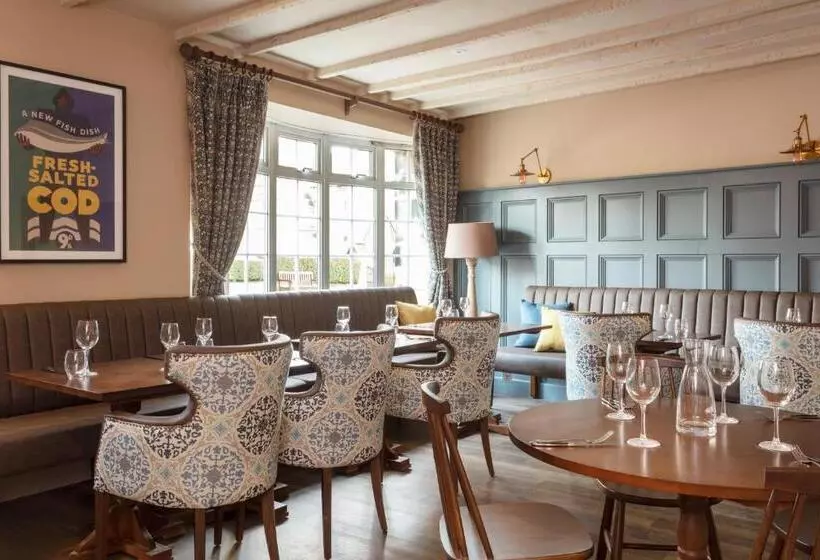 Hotelli The Whittling House